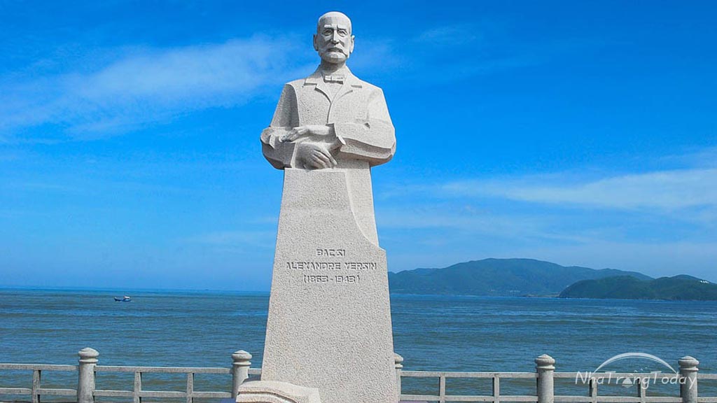 Khu tưởng niệm bác sĩ Alexandre Yersin Nha Trang