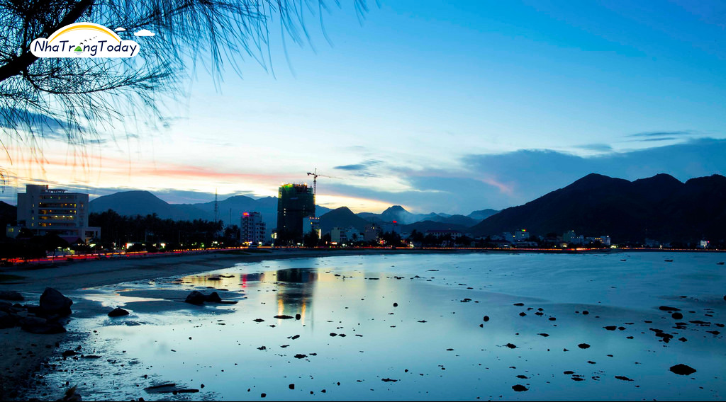 Hòn Chồng Nha Trang