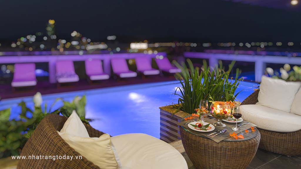 Khách sạn Balcony Nha Trang