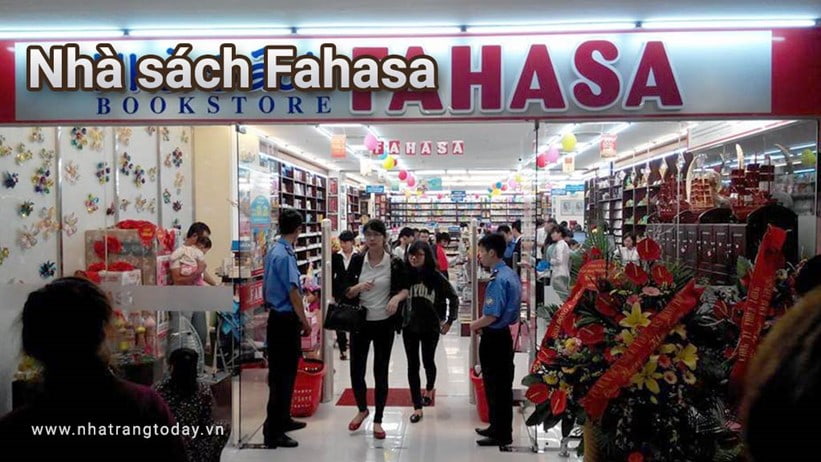 Nhà sách Fahasa Nha Trang
